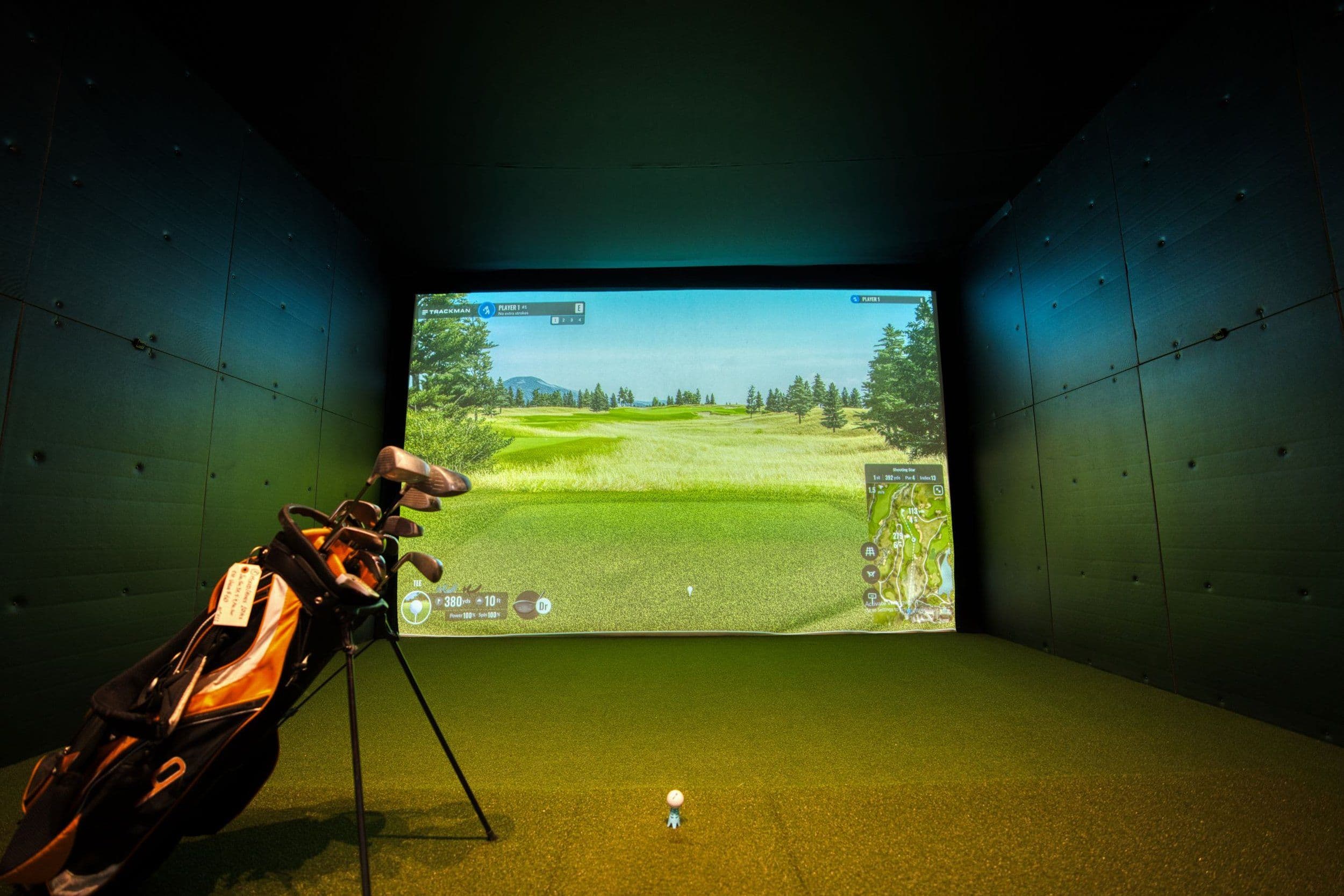First Cutt Indoor Golf