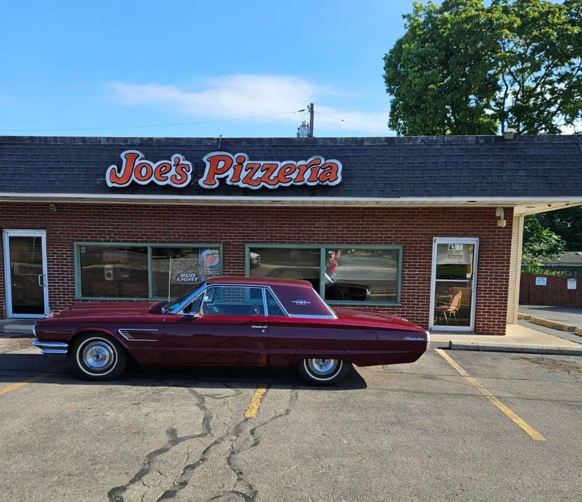 Joe's Pizza